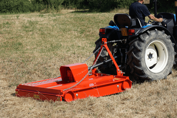 Herbes et entretien - 3 points entretien - Gyrobroyeur DMK 110